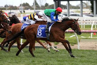 Bonneval (NZ) powers To Underwood victory at Caulfield. 